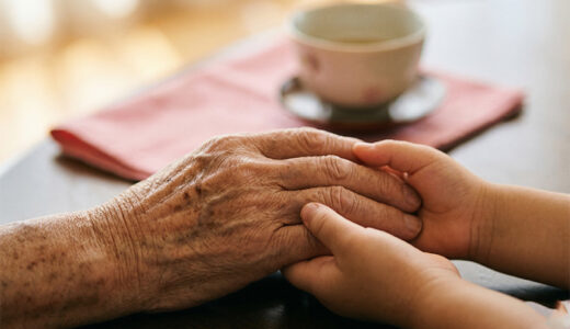 100歳のお祝い言葉・メッセージ例文集|家族・施設・カードの書き方テンプレート【2026年版】