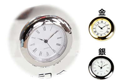 時計はセイコー製でフレームカラーは金と銀から選べます